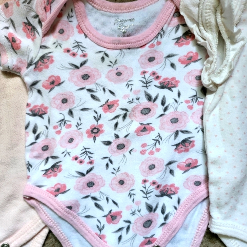 Cotton floral pink dotted baby girl onesie 0-3 months